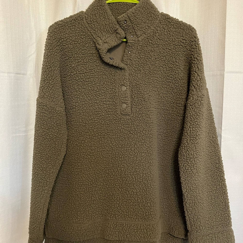 Aerie Sherpa button up sweater.